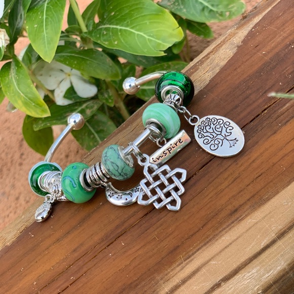 CLEVER GREEN 💚💚💚 - Picture 5 of 6